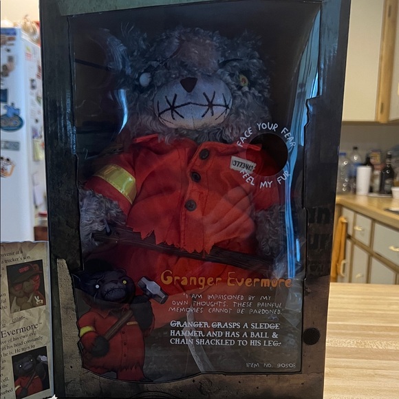 Series 2 Plush Toy with Red Outfit-Teddy Scares…..Granger Evermore - Picture 4 of 15